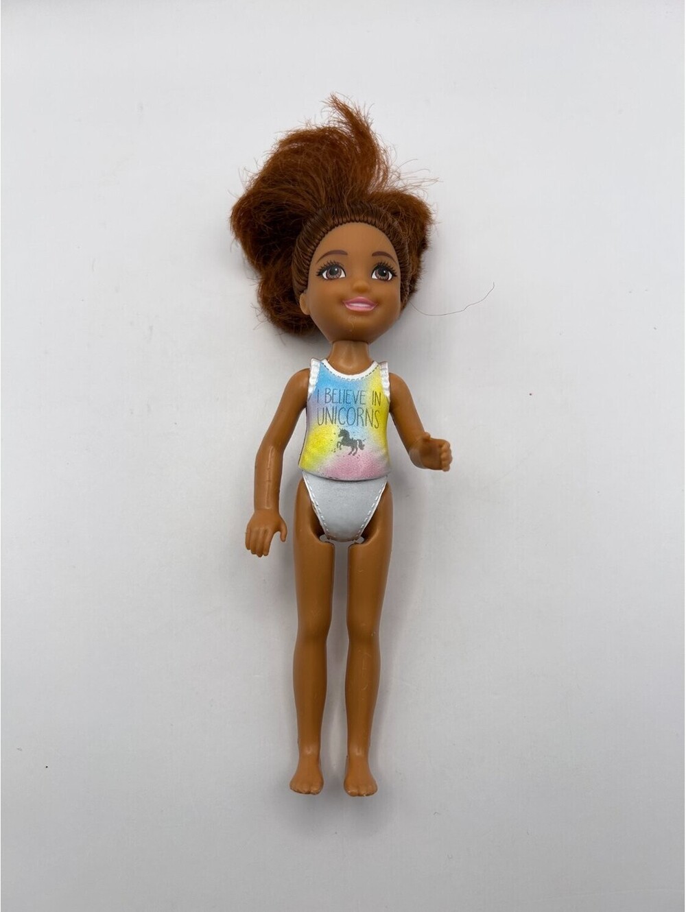 Barbie Club Chelsea DWJ33 14cm Doll Brown Hair Unicorn Print Outfit Mattel Loose